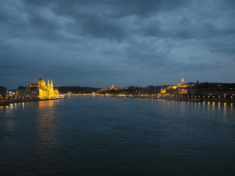 ハンガリー、ブダペストの夜景